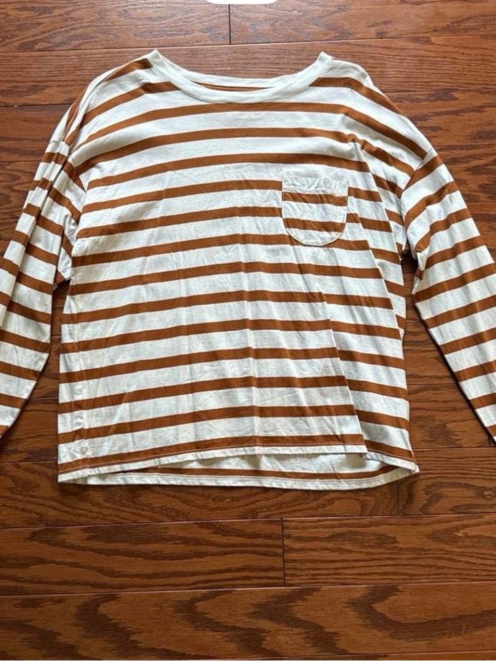 Women's Cream & Brown Striped Long-Sleeve Pocket Tee